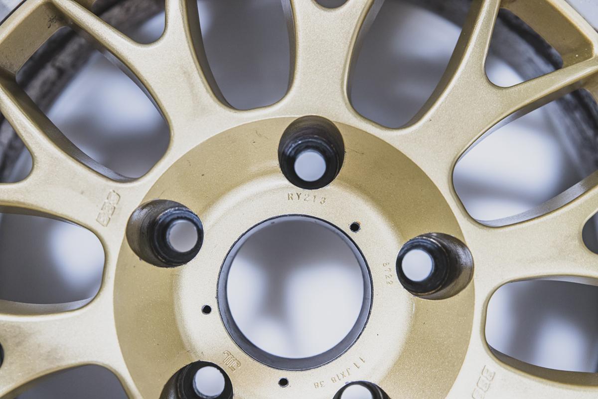 9 993 GT2 Racing Wheel03