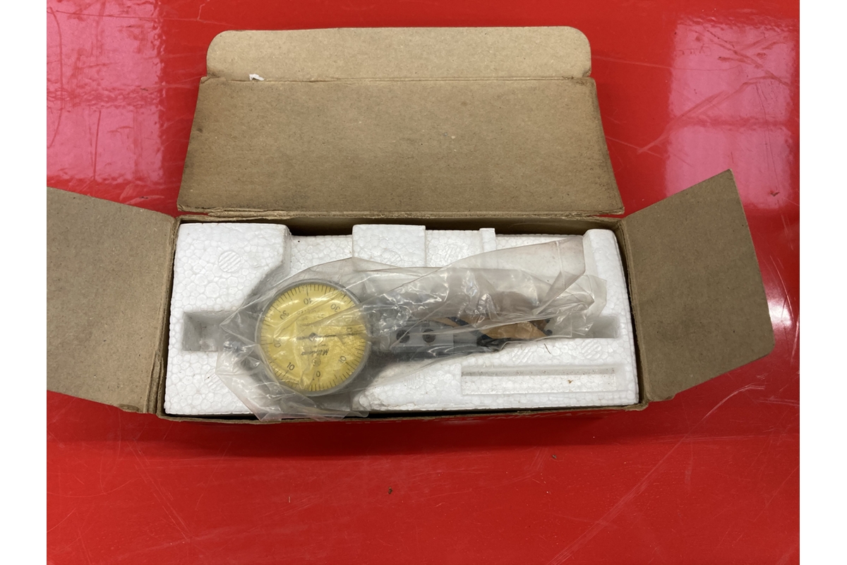 Dial test indicator	
made by MITUTOYO