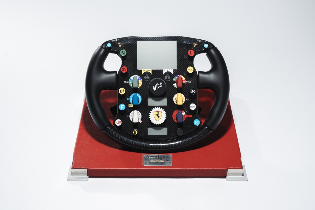 Ferrari F2007 Steering Wheel (1:1 scale) [#042/250]