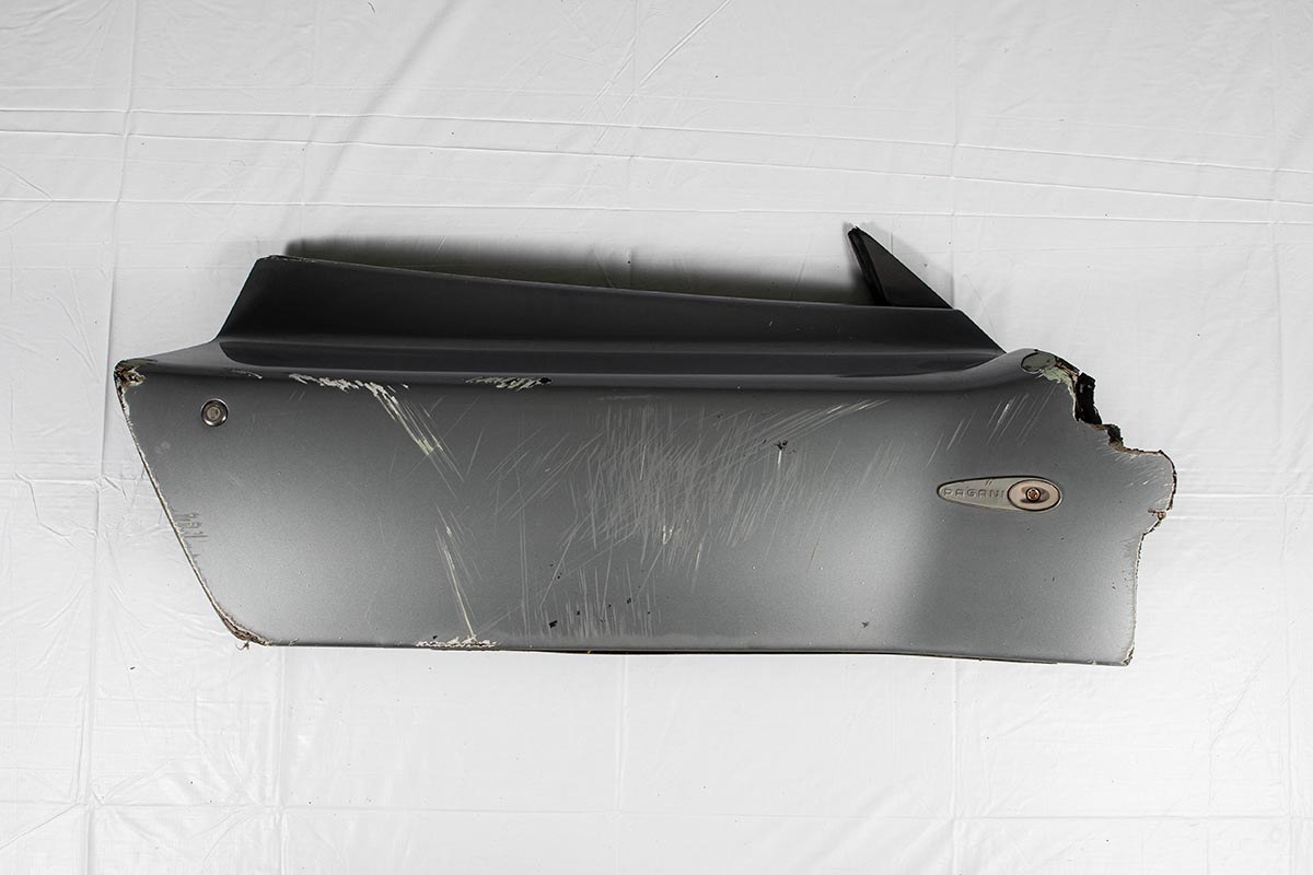 Pagani Zonda
Right side Door