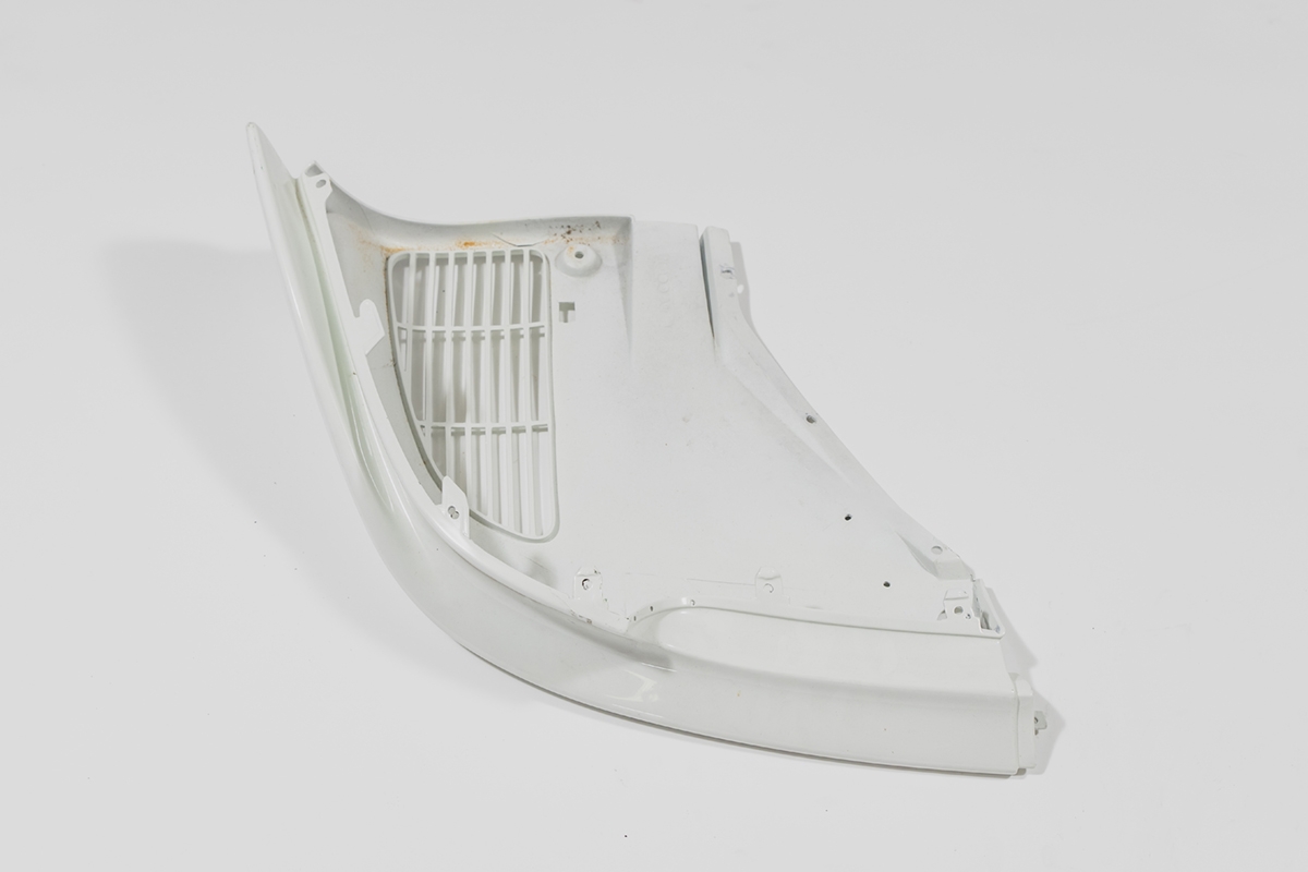 3 993 GT2 RL Fspoiler04