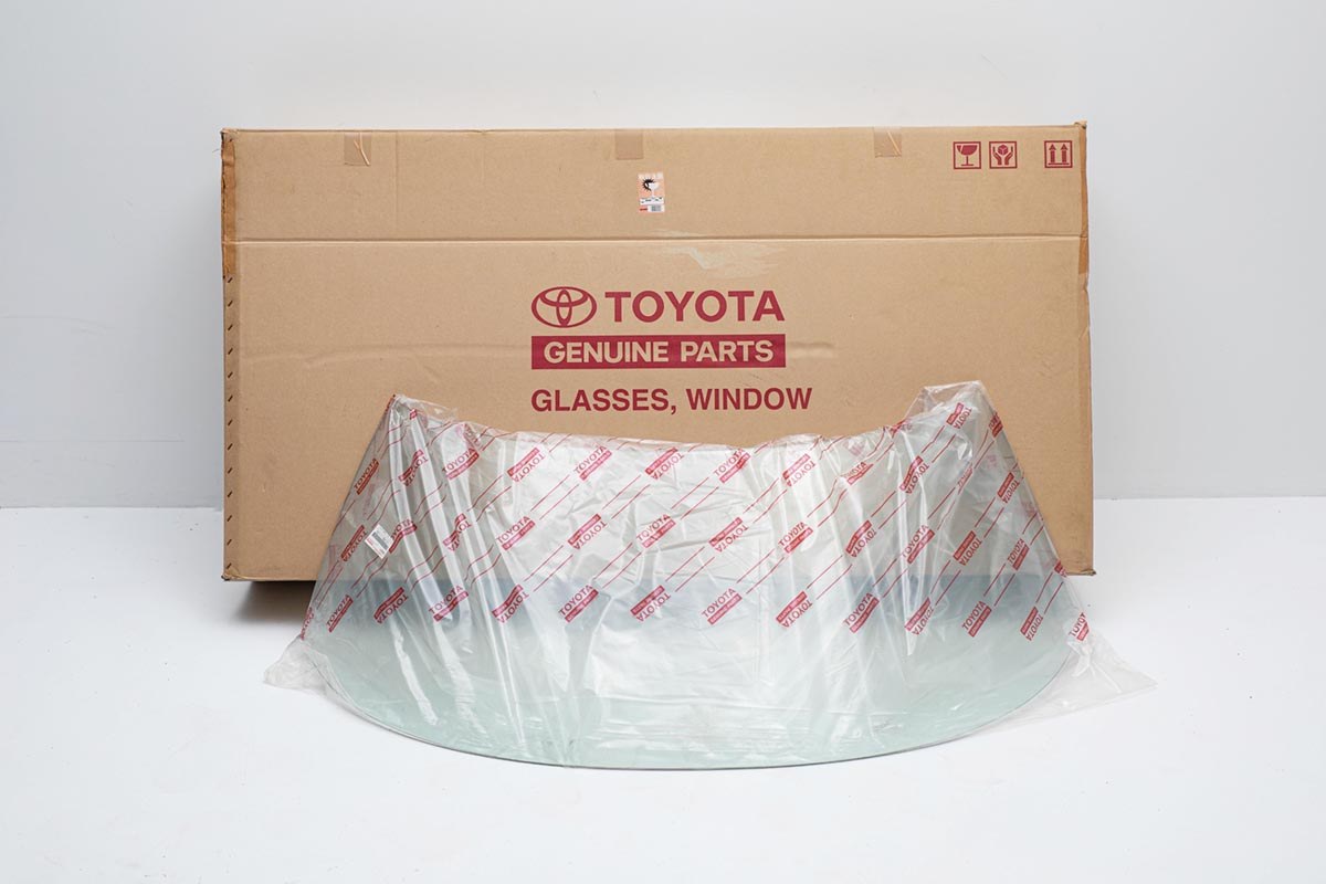 Windshield
for TOYOTA 2000GT