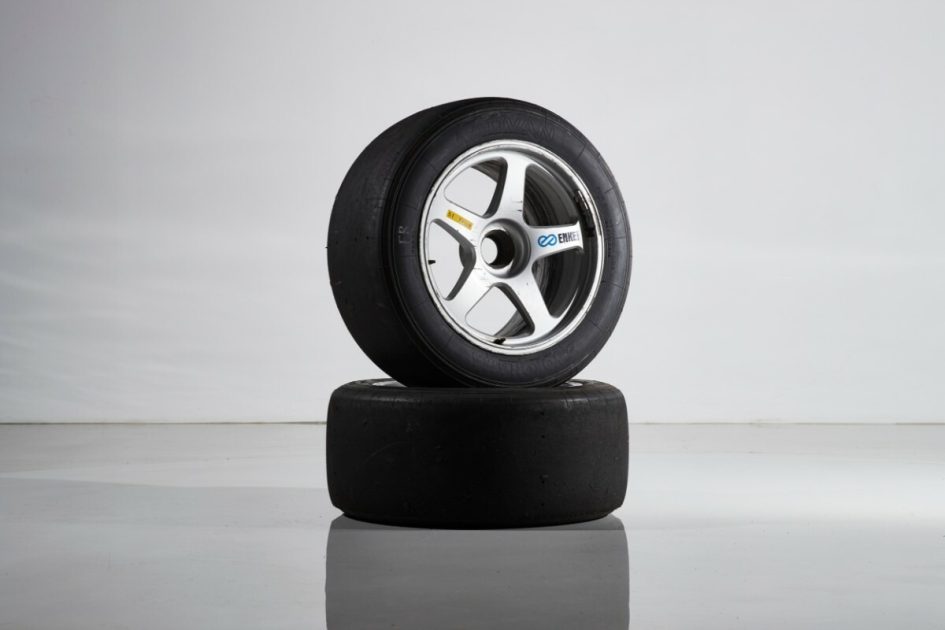 YUNKER POWER TAISAN PORSCHE ENKEI CENTER LOCK WHEEL SET 株式会社BINGO